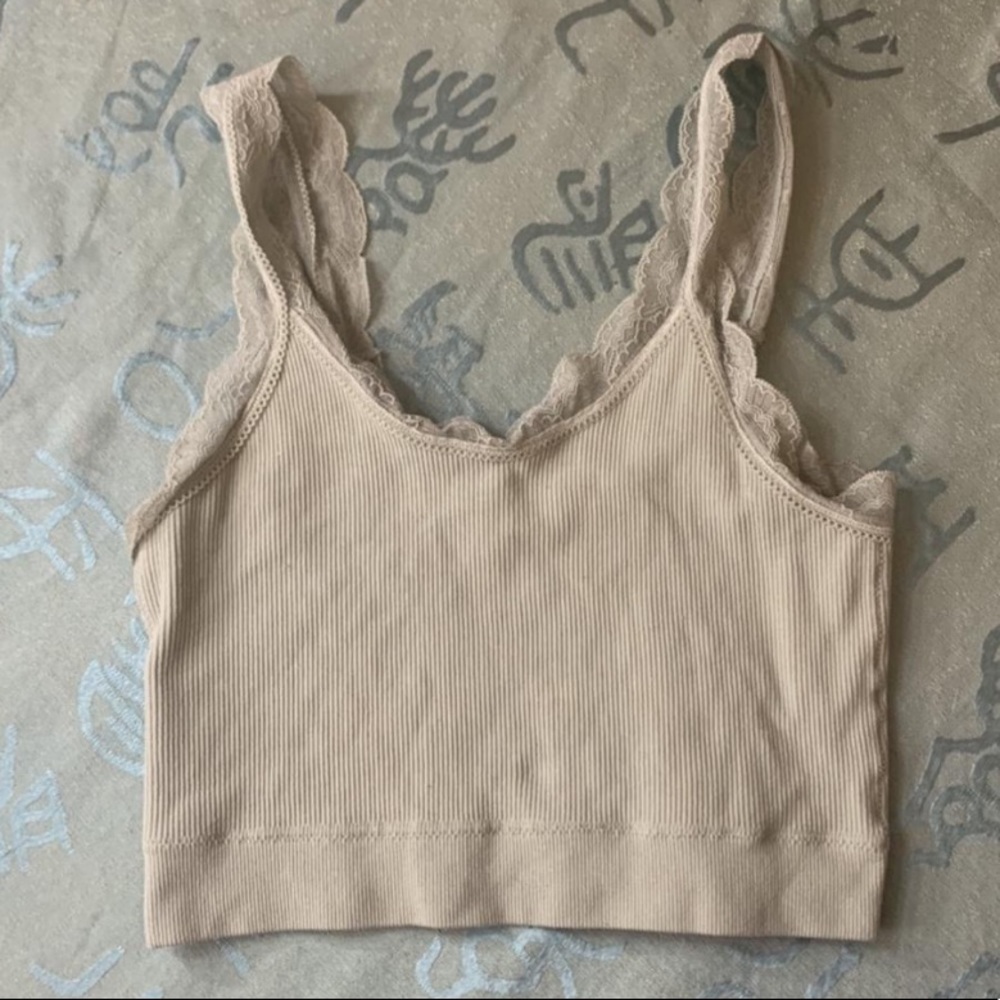 light blue lace crop top 🌟